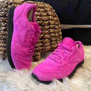 Reebok Classic Club Women's Suede Sneakers Sz 8.5 In Dynamic Pink